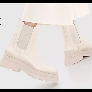 Chunky sole Chelsea boots in ecru